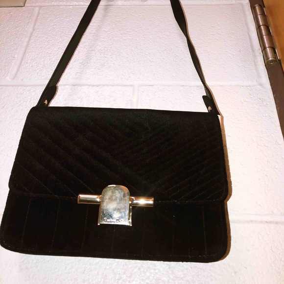 Purse - Picture 2 of 4